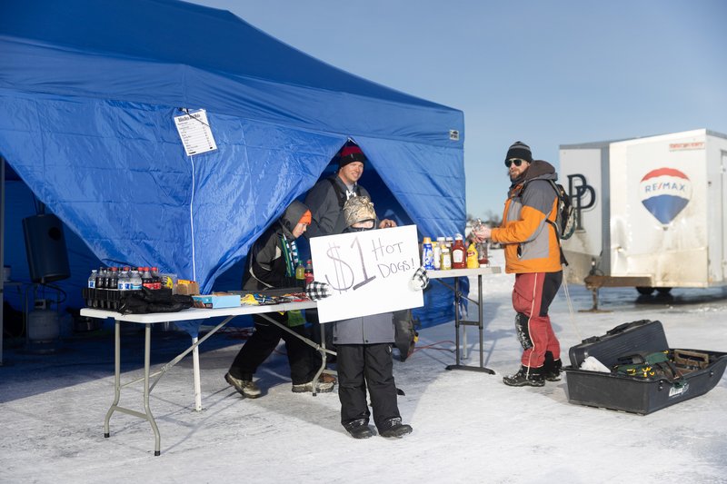 Ice fishing game in United Kigdom
